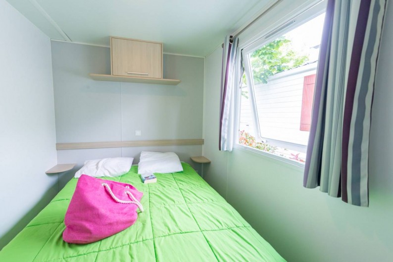 Location de vacances - Camping à Guérande - Mobil-home 2 chambres 1 salle de bains