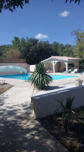 Location de vacances - Hôtel - Auberge à Saint-Paul-de-Fenouillet - la piscine