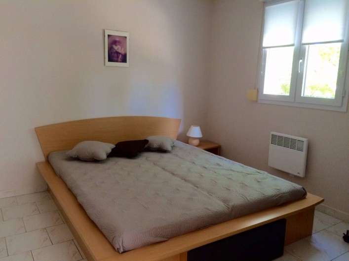 Location de vacances - Villa à Frontignan - Chambre avec lit en 160