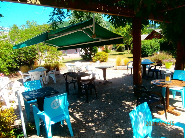 Location de vacances - Chalet à Saint-Geniez-d'Olt - Terrasse de l'accueil