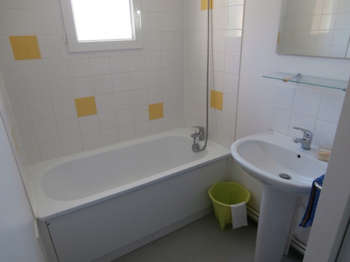 Location de vacances - Chalet à Saint-Geniez-d'Olt - Salle de bain