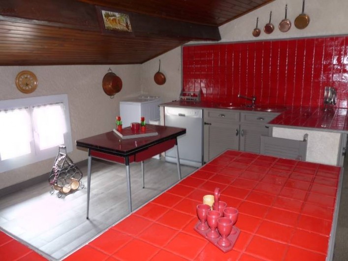 Location de vacances - Villa à Cabriès - Cuisine côté évier