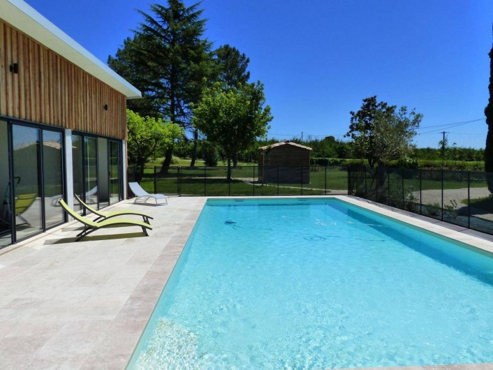 Location de vacances - Gîte à Esclottes - Piscine et pool house