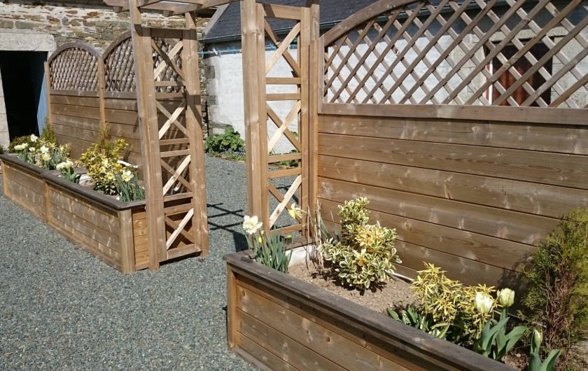 Location de vacances - Gîte à Tréogat - cour