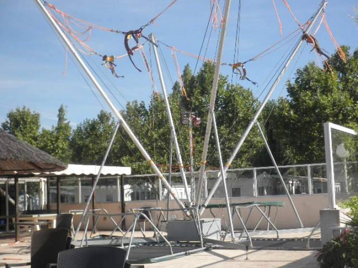 Location de vacances - Camping à Vias - Trampoline.