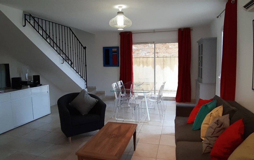 Location de vacances - Villa à Argilliers - séjour