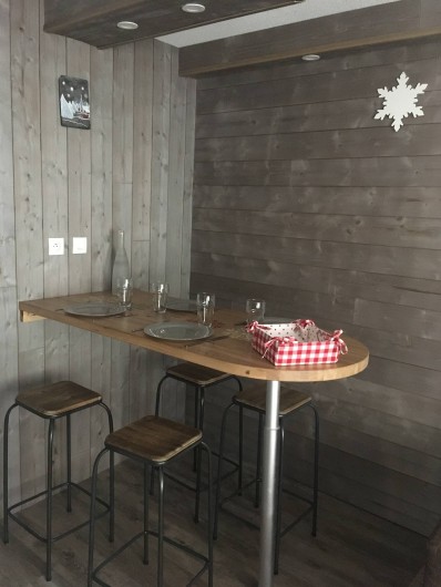 Location de vacances - Studio à Les Carroz d'Arâches - Coin repas