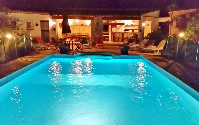 Location de vacances - Villa à Malves-en-Minervois - L'endroit idéal pour vos soirées estivales.......