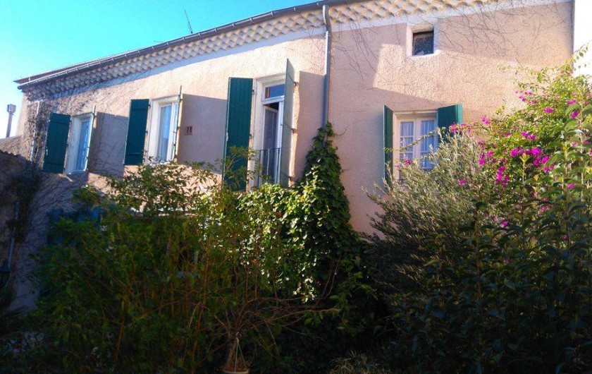 Location de vacances - Appartement à Autignac - Cour intérieure