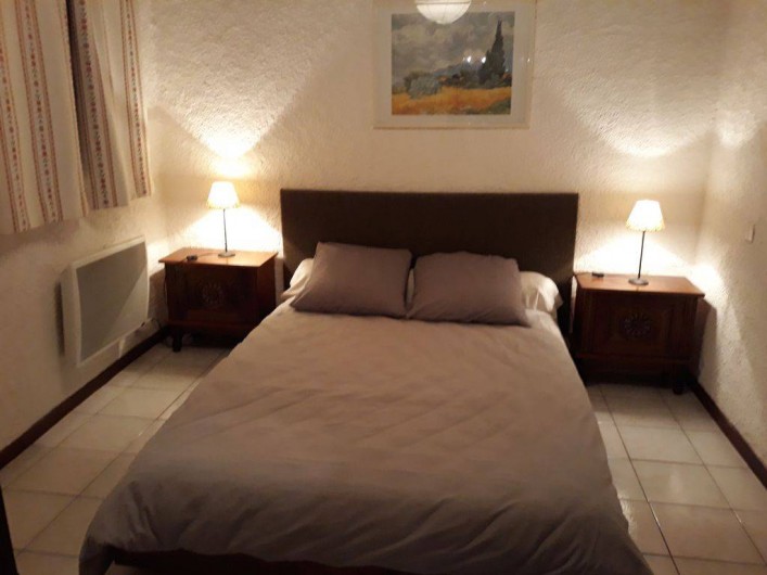 Location de vacances - Appartement à Autignac - Chambre double du gîte 2 pour 4 personnes