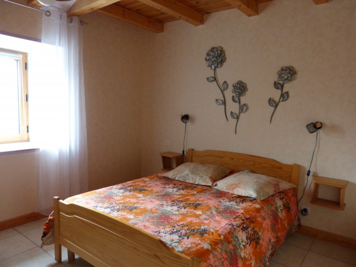 Location de vacances - Gîte à Saint-Chély-d'Apcher - Chambre 1