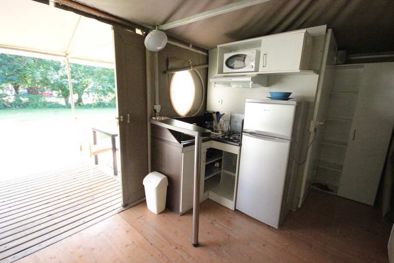 Location de vacances - Bungalow - Mobilhome à La Garette - Bungalow toilé 40m2 4 personnes  (cuisine)