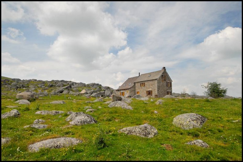 Location de vacances - Gîte à Saint-Pierre-de-Nogaret - Refuge des Rajas