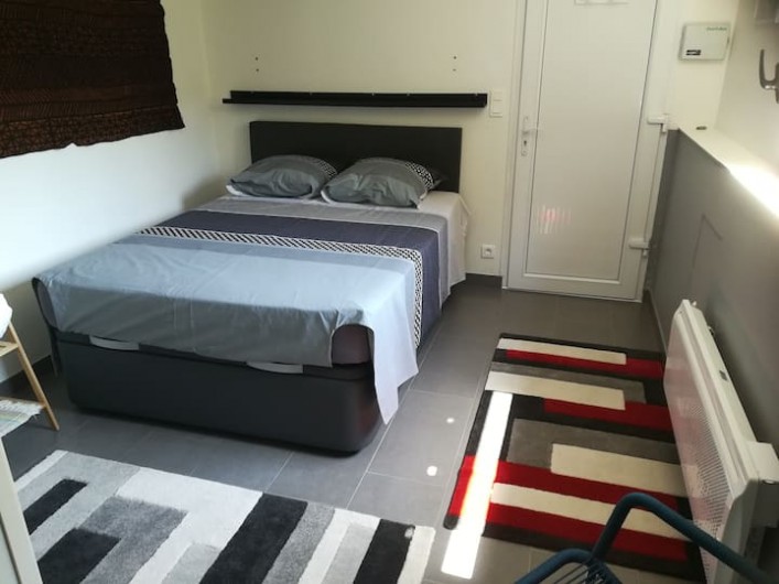 Location de vacances - Maison - Villa à Saint-Nazaire - Chambre 2 dans la dépendance (lit 140)