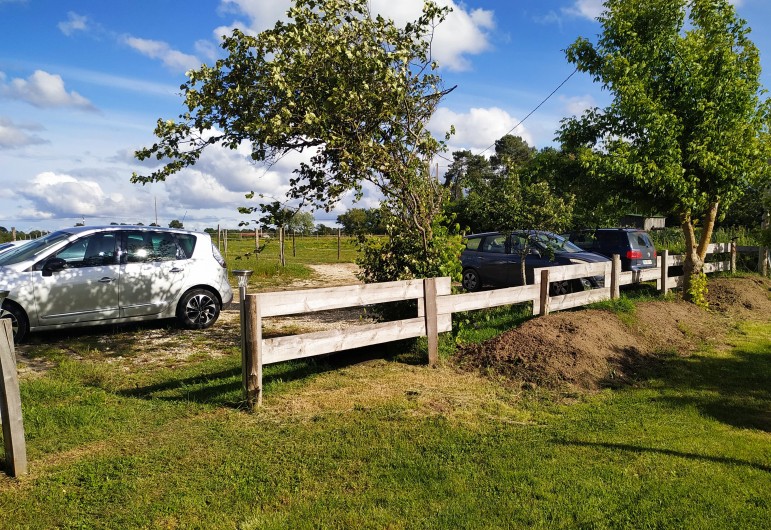 Location de vacances - Gîte à Birac - PARKING