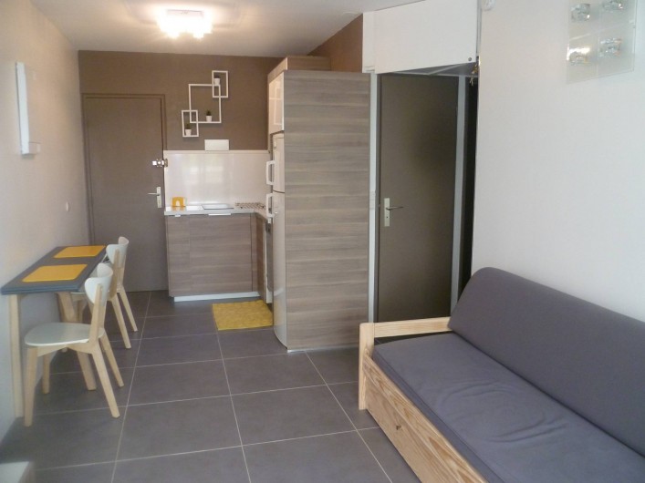 Location de vacances - Appartement à Le Grau-du-Roi - pièce a vivre