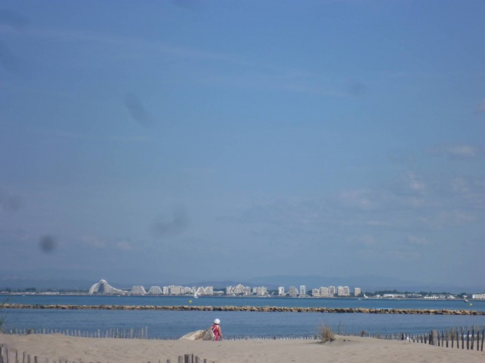 Location de vacances - Appartement à Le Grau-du-Roi - mer vue grande motte